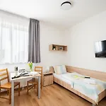 University Hotel מלון 2*
