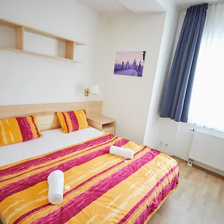 University Hotel Praga