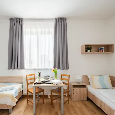 University Hotel 3* Praga