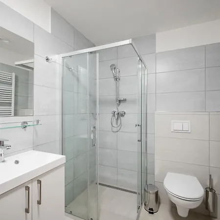 University Hotel 3*