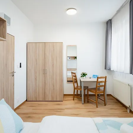 University Hotel 3*
