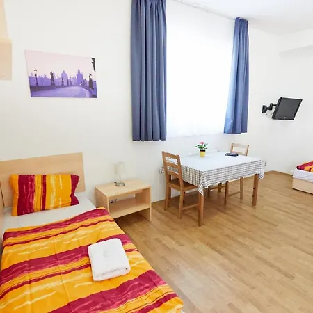 University Hotel Hotell