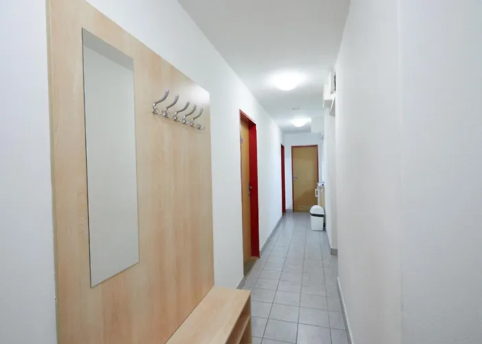 University Hotel Hotel 2*